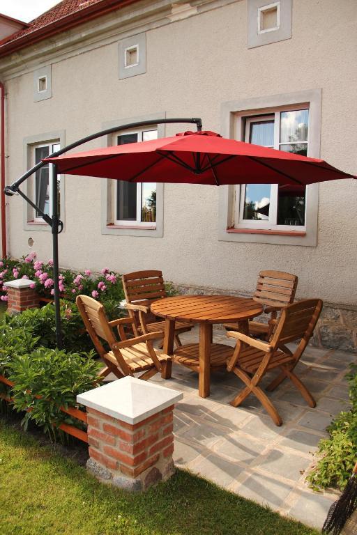Hotel Asmonienes Sveciu Namai "Senoji Mokyklele" Smalininkai Exterior foto