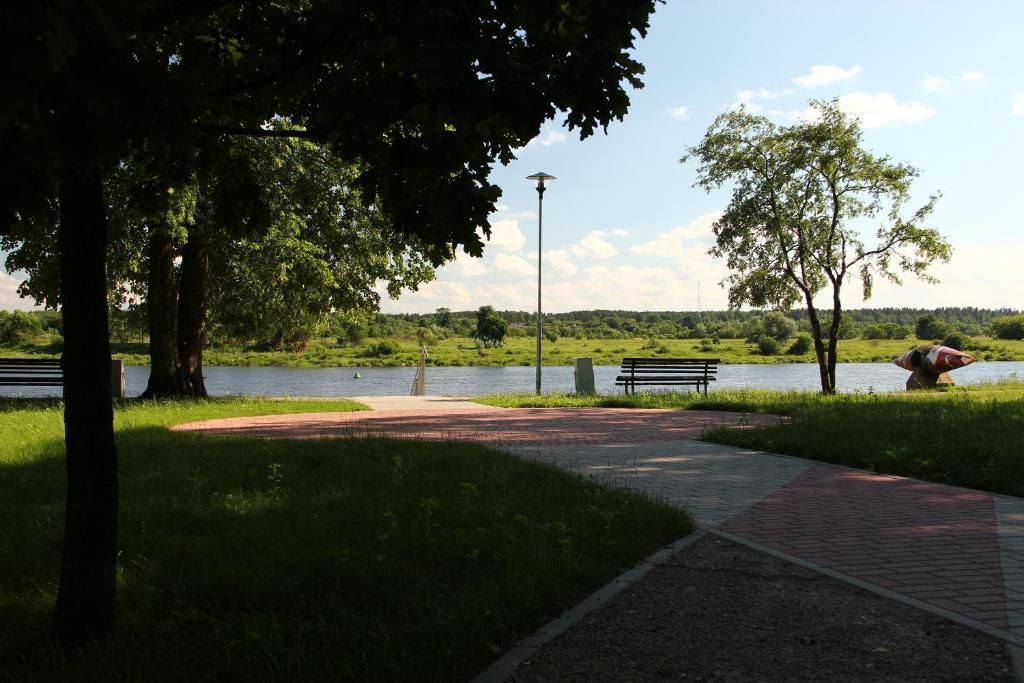 Hotel Asmonienes Sveciu Namai "Senoji Mokyklele" Smalininkai Exterior foto
